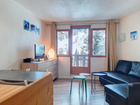 Appartement skieurs, accès direct pistes, balcon sud, proche remontées - FR-1-518-109